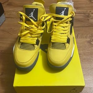 Jordan 4 UA Sneakers